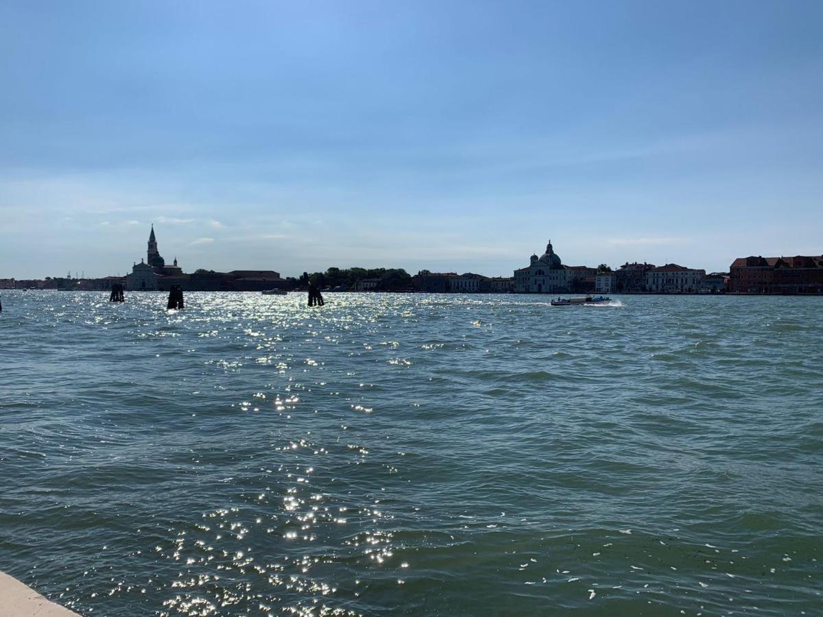 Ca' del Squero vicino alla Salute Venezia Esterno foto